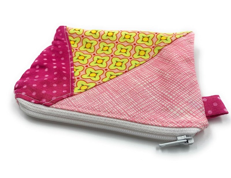Handmade in Canada - Patchwork Fabric Coin Pouch - Colourful Change Purse - Pattern Colour Block, Geometric Small Credit/Gift Card Holder, Pink, Green, Girls, Women's Gift