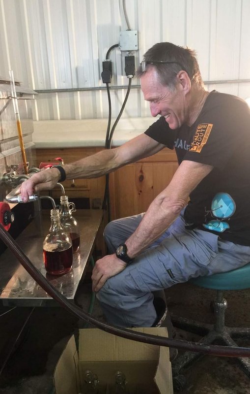 100% Pure, Wood Fired, Canadian Maple Syrup, Amber 1L, Farmer to Consumer