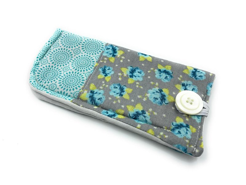 Handmade in Canada, Soft Glasses Case, Readers, Sunglasses Fabric Sleeve - Button Loop Closure, Floral Patchwork Pattern, Modern Vintage Style, Kids, Women's Gift, Eyewear Accessories
